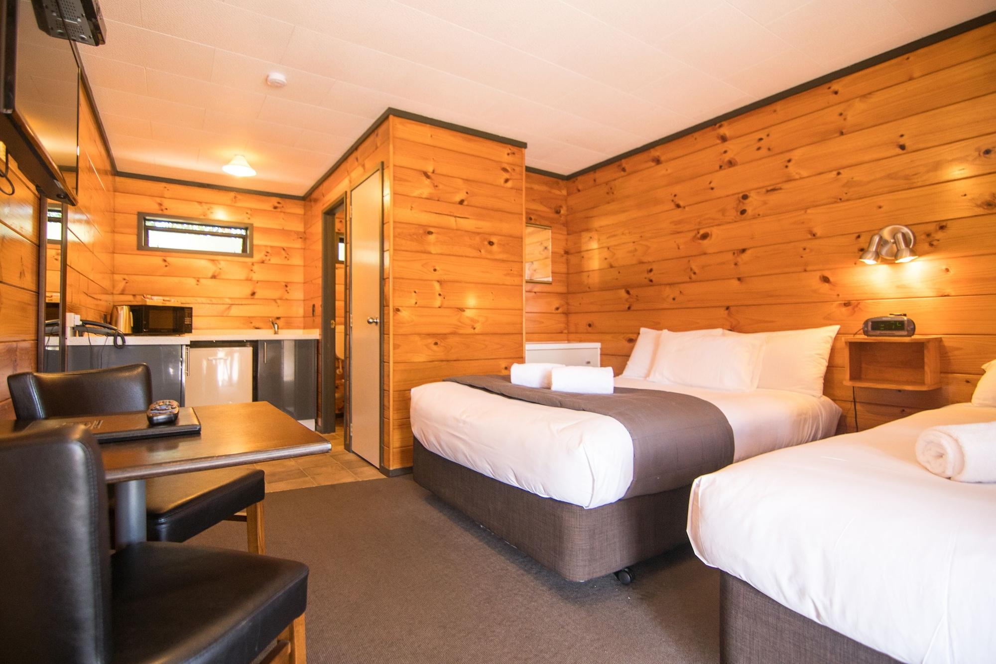 Parklands Motorlodge & Holiday Park Turangi Extérieur photo