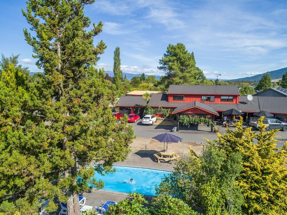 Parklands Motorlodge & Holiday Park Turangi Extérieur photo