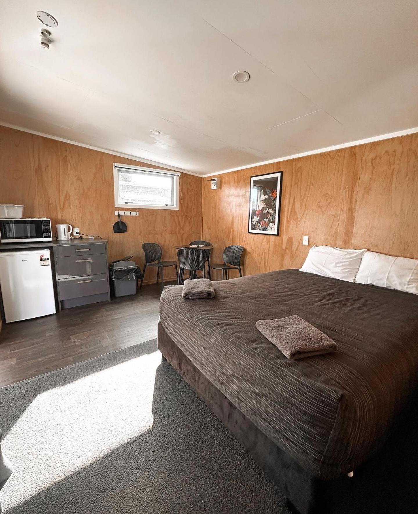Parklands Motorlodge & Holiday Park Turangi Extérieur photo