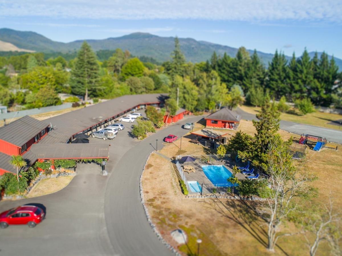Parklands Motorlodge & Holiday Park Turangi Extérieur photo